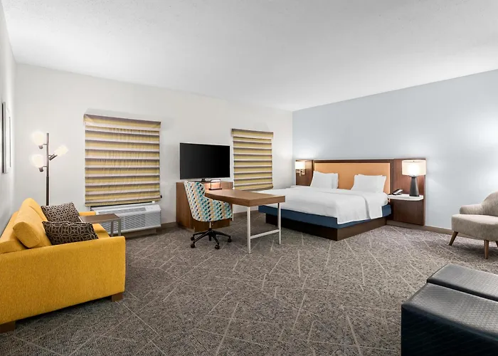 Hampton Inn & Suites East Lansing